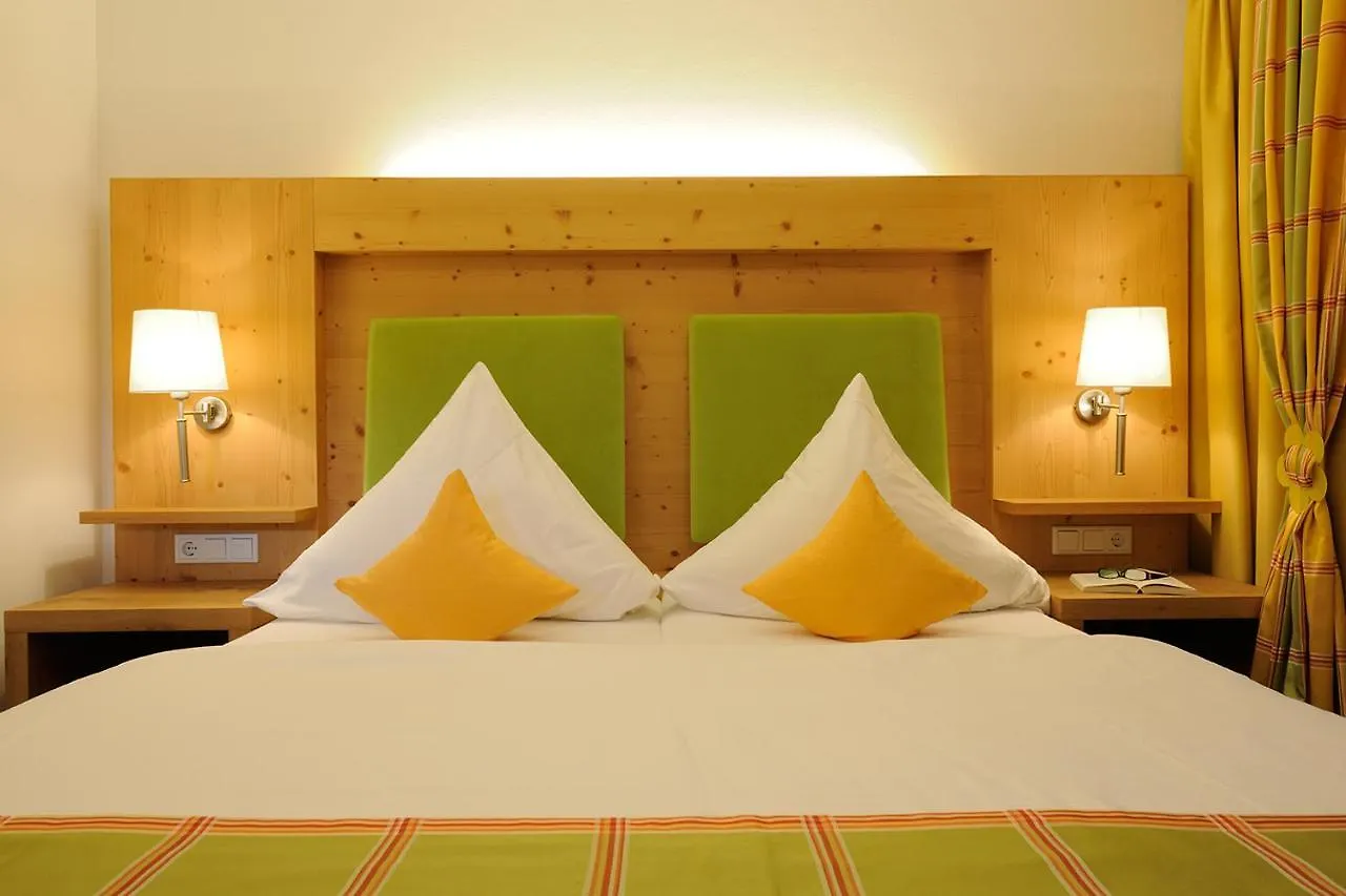 Hotel Marten - Joker Card Partner Saalbach-Hinterglemm 4*,